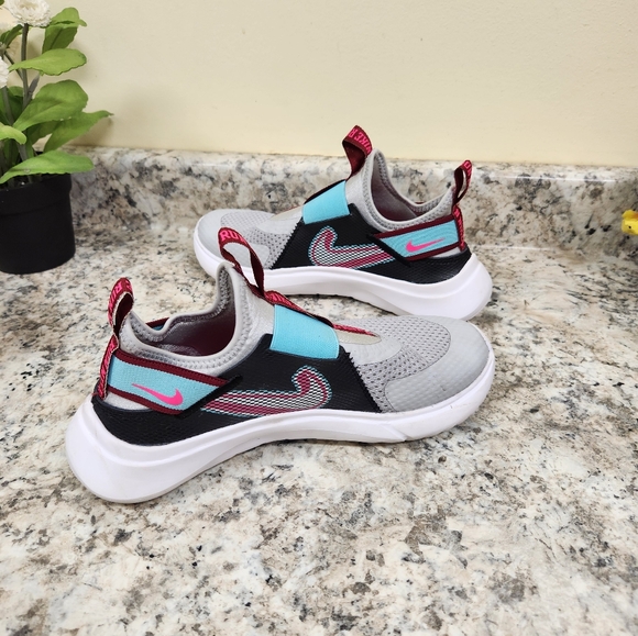 Nike Flex Plus SE Running Shoe Slip On Size 4.5Y - Picture 7 of 12